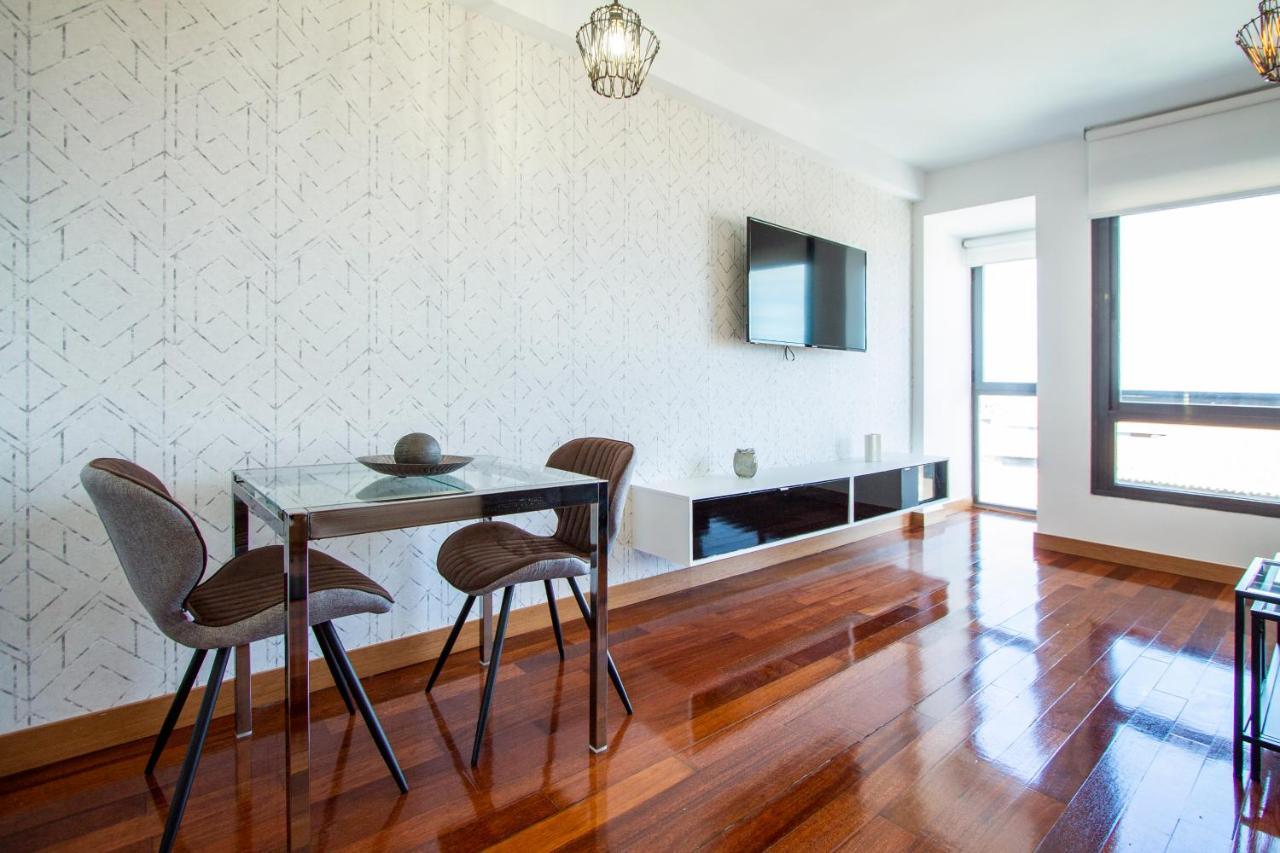 Apartamentos Castilla Luz Business Madrid Buitenkant foto