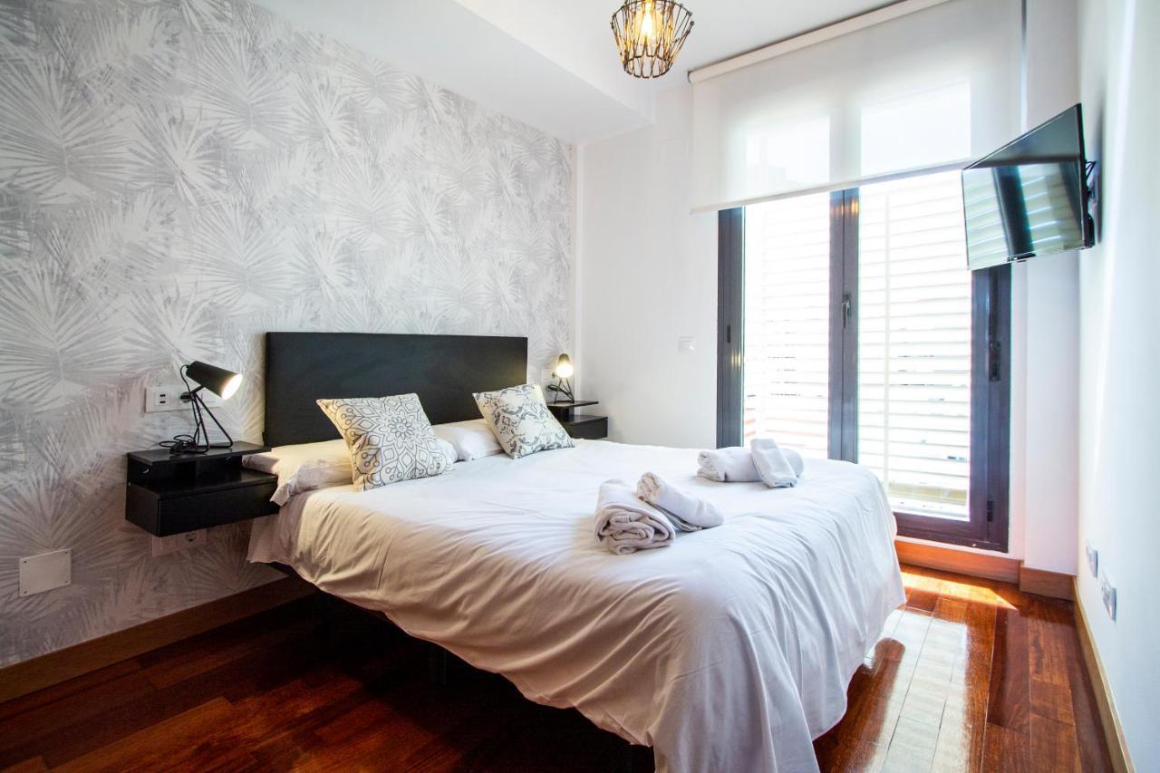 Apartamentos Castilla Luz Business Madrid Buitenkant foto