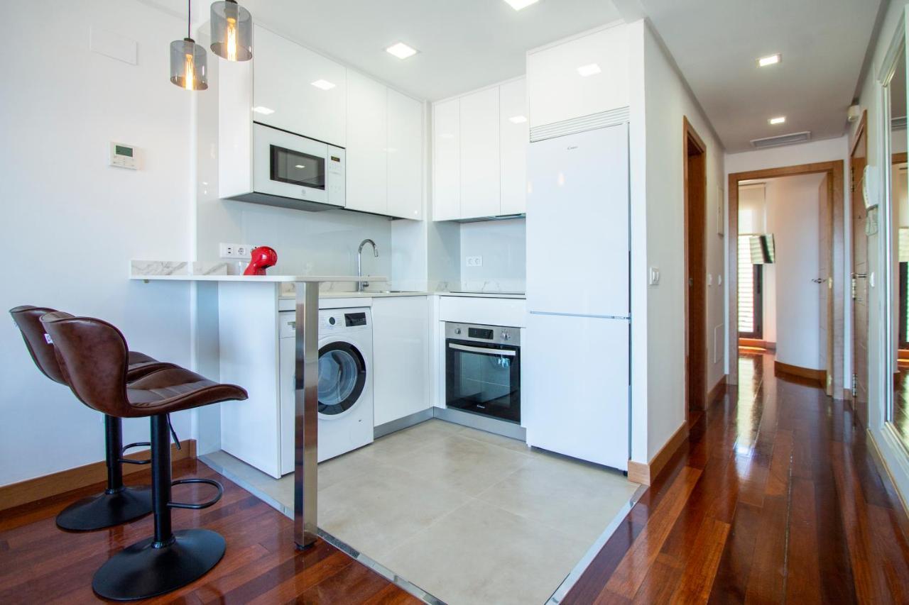 Apartamentos Castilla Luz Business Madrid Buitenkant foto