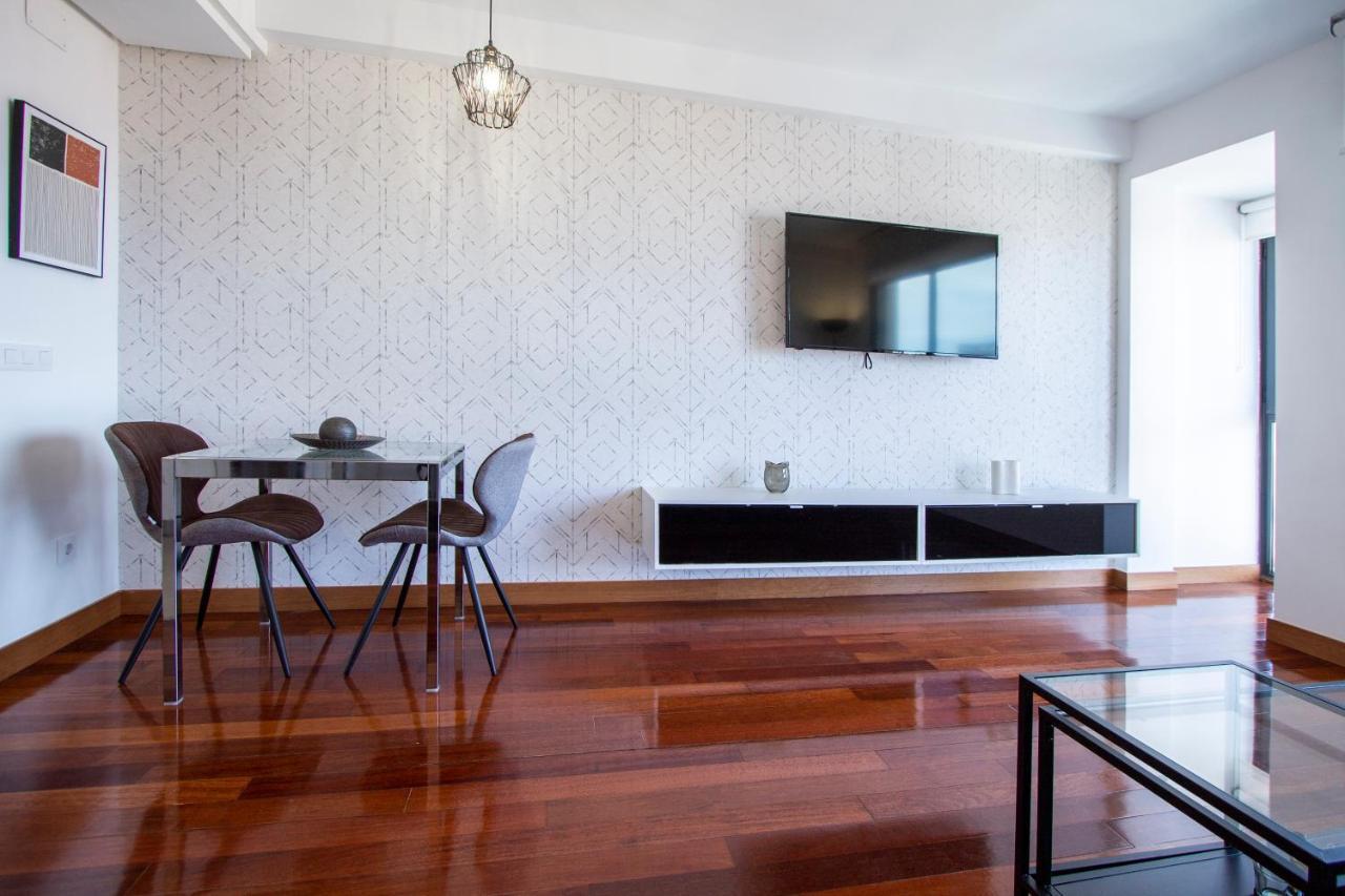 Apartamentos Castilla Luz Business Madrid Buitenkant foto
