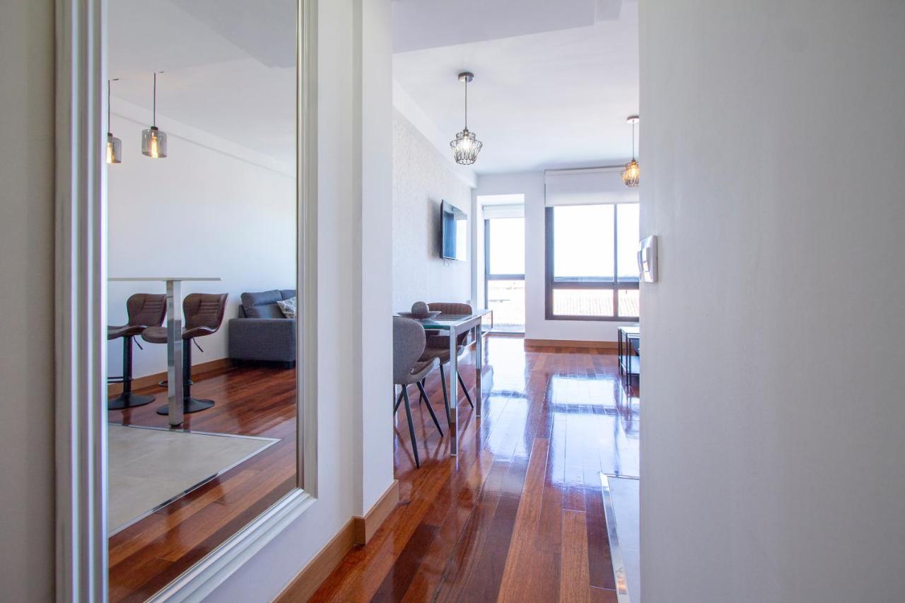 Apartamentos Castilla Luz Business Madrid Buitenkant foto